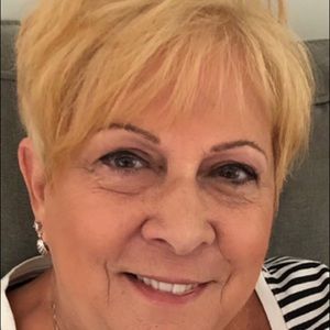 Meet your Posher, Cynthia